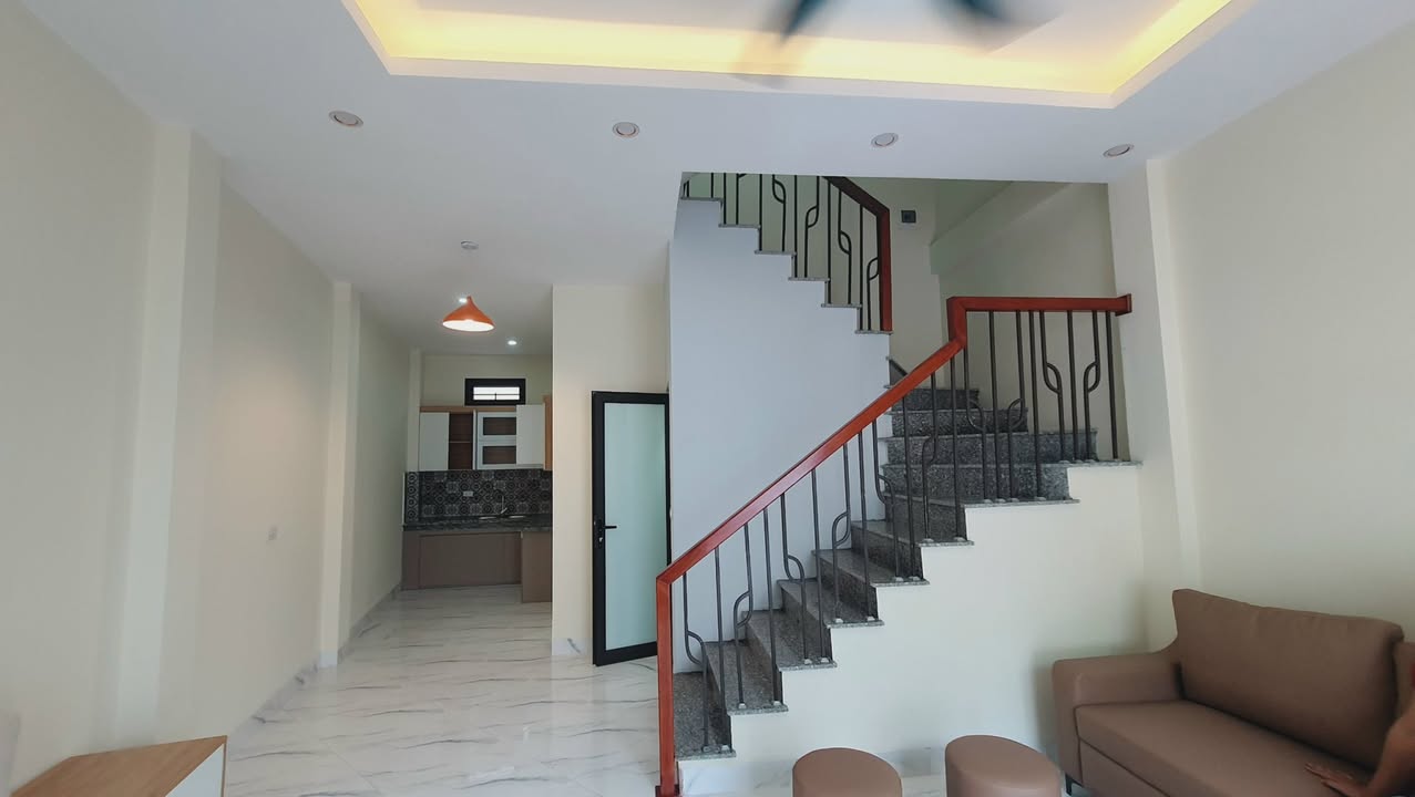 Nhà 3 tầng Trưng Trắc, Văn Lâm 44m² - Giá tốt, chính chủ bán gấp!