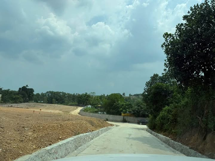 Đất nền Ba Trại, Ba Vì 340m² giá chỉ 2.1 tỷ - Sát hồ, không khí trong lành!