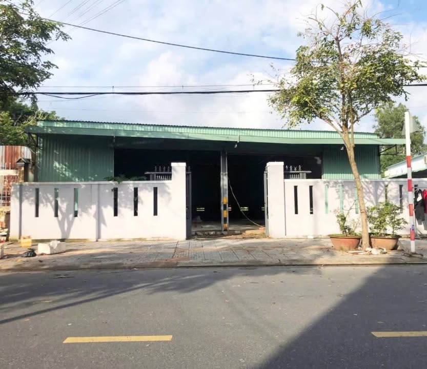 Cho thuê kho xưởng mặt tiền Nguyễn An Ninh, Bà Rịa 300m² - Thiết kế thông suốt, giá chỉ 13 triệu!