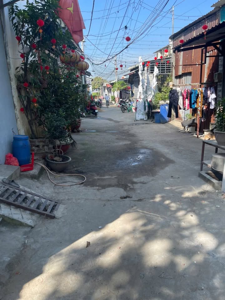 Nhà bán ấp 3 Đông Thạnh, Hóc Môn 40m² giá 825 triệu - Sẵn sàng ở ngay!