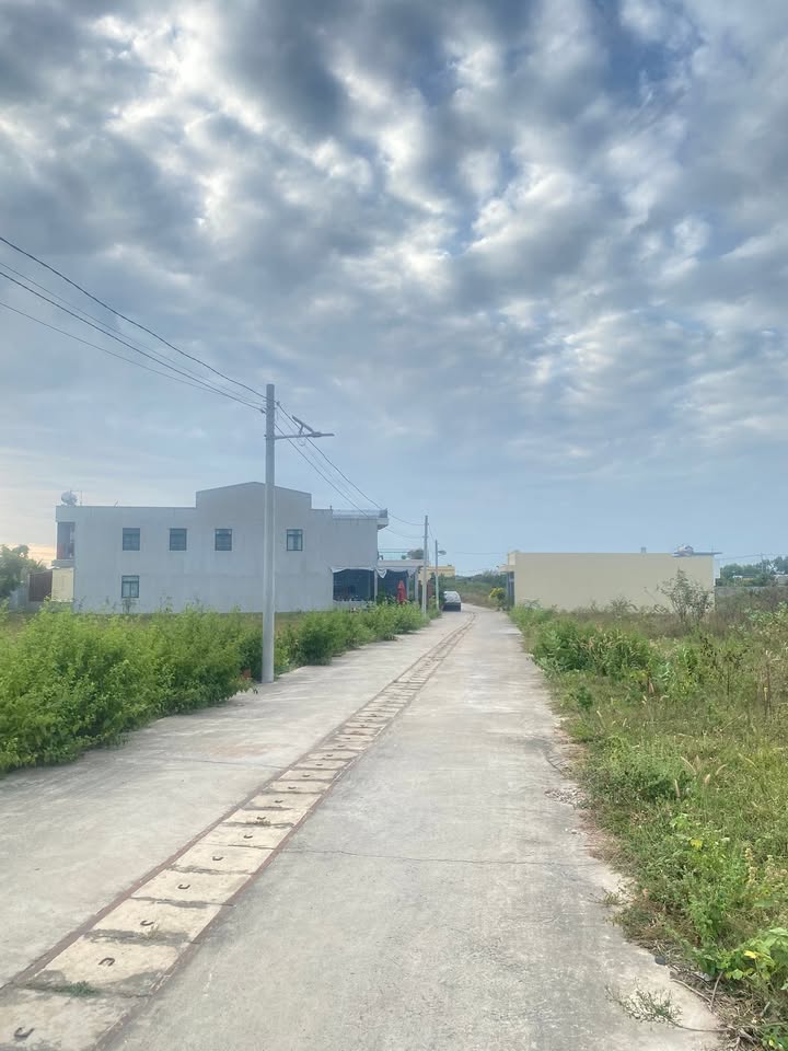 Đất nền Long Hải 173m² giá 2.6 tỷ - Cách biển chỉ 1.5km!