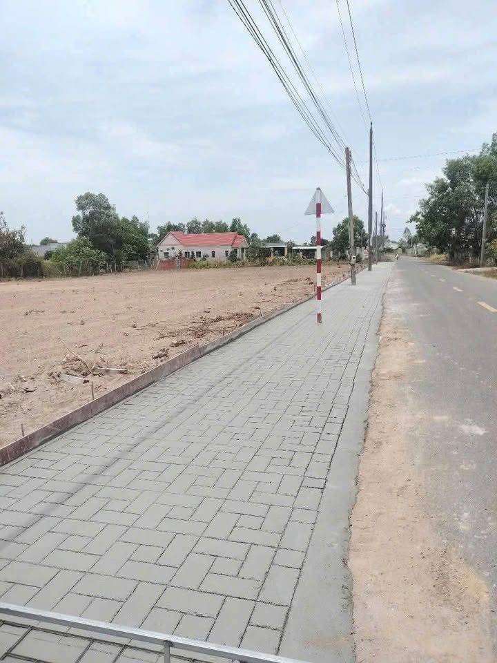 Bán đất mặt tiền Nguyễn Huệ, Đất Đỏ, 178m² - Cơ hội đầu tư sinh lời!