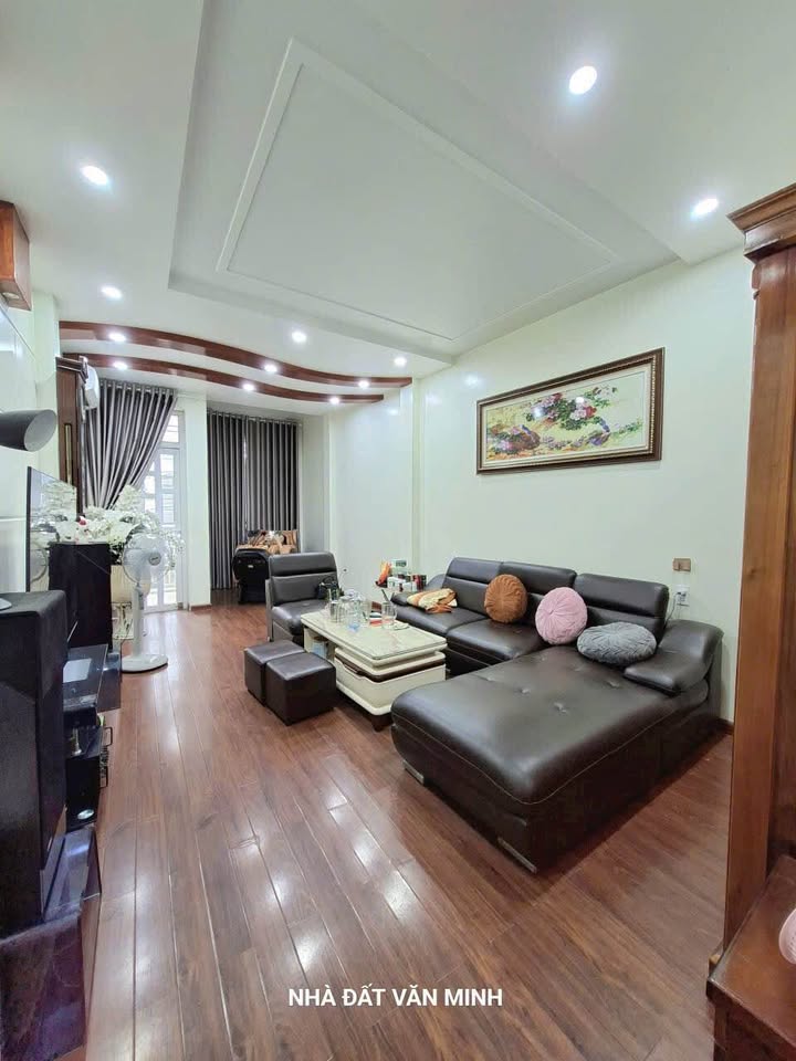 Nhà mặt đường Lam Sơn, Hải Phòng 69m² giá 8.6 tỷ - Kinh doanh đỉnh cao!