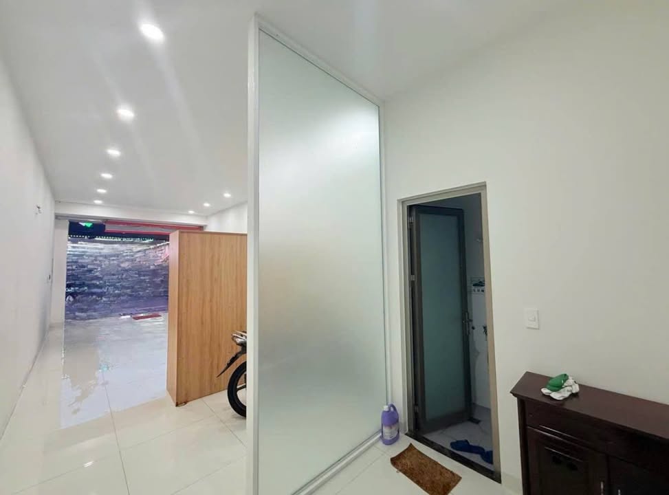 Nhà mặt tiền Trương Công Định, P8 Vũng Tàu 67m² giá 9 triệu - Thích hợp kinh doanh sạch sẽ!