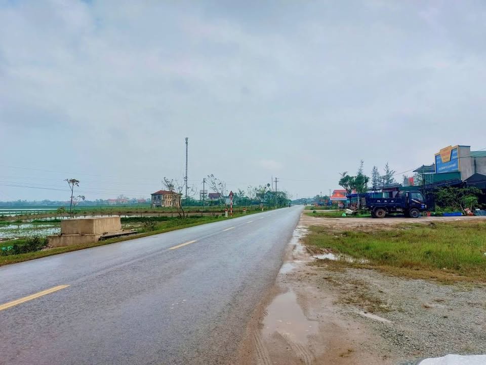 Đất mặt tiền Tỉnh Lộ 3 Thạch Khê 200m² giá 4 tỷ - Cơ hội vàng cho đầu tư!