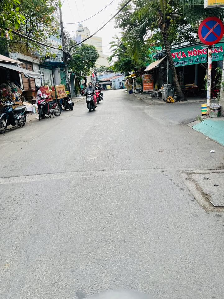 Căn hộ dịch vụ mặt tiền đường Số 28, Gò Vấp 96.6m² giá 17.5 tỷ - Đầu tư sinh lời ngay!