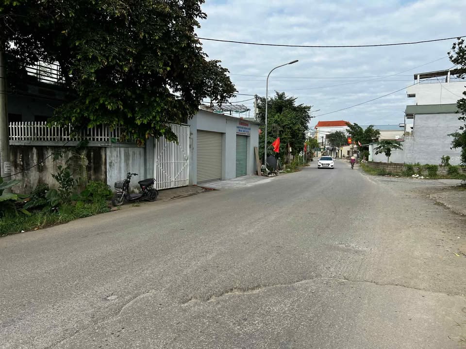 Đất nền Quốc Oai 150m² giá 1.1 tỷ - Mặt tiền 9m, bám đường Hòa Thạch