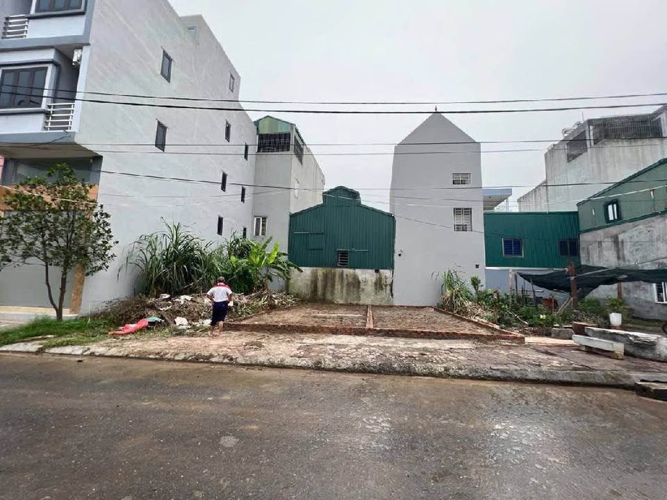 Đất phân lô Kim Chung Hoài Đức 43m² giá 7 tỷ - Sổ đỏ chính chủ, ô tô tránh nhau!