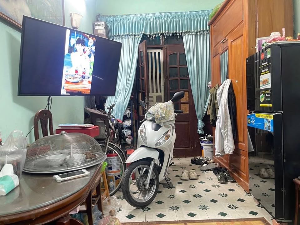 Nhà Phùng Khoang 30m² giá thỏa thuận - Cơ hội hiếm có cho bạn!