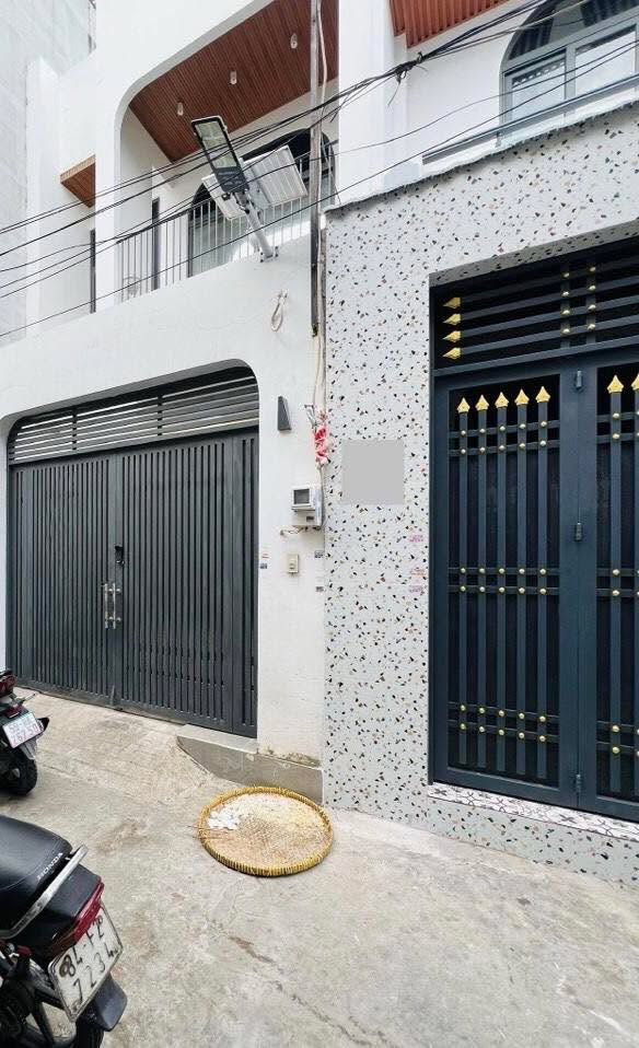 Căn hộ dịch cụ Hẻm 168 Đất Mới 160m² giá 8.8 tỷ - Cơ hội đầu tư sinh lời!