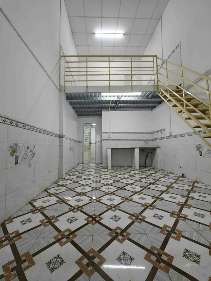 Nhà trệt lầu cho thuê đường Nguyễn Thị Tạo 32m² giá 2,2 triệu - Cơ hội duy nhất!