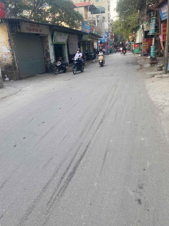 Nhà mặt phố Cổ Nhuế 109m² giá 31 tỷ - Cơ hội đầu tư tuyệt vời!