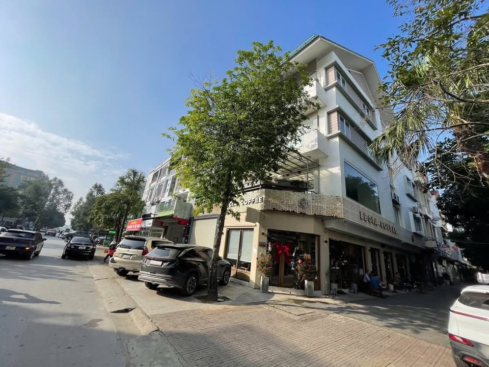 Nhà 3 tầng Lý Nam Đế, 80m² giá 8 tỷ - Không gian sống lý tưởng!