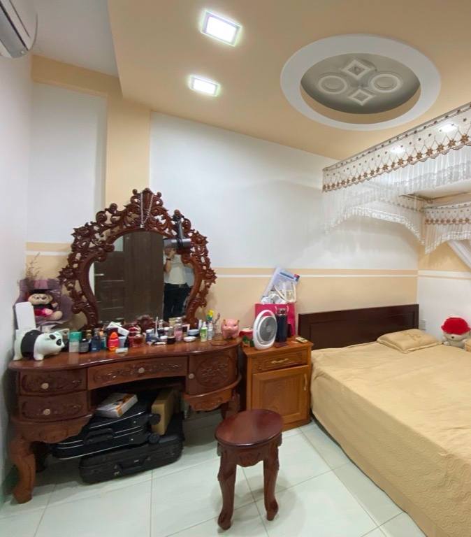 Nhà phố Bình Tây Quận 6 90m² giá 4 tỷ - Mặt tiền kinh doanh sầm uất!