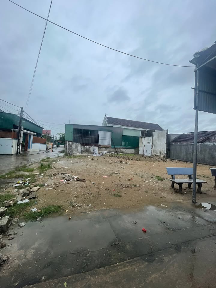 Đất nền lô góc Diễn Kim 211m² giá 1.1 tỷ - Đường rộng, ô tô tránh thoải mái!