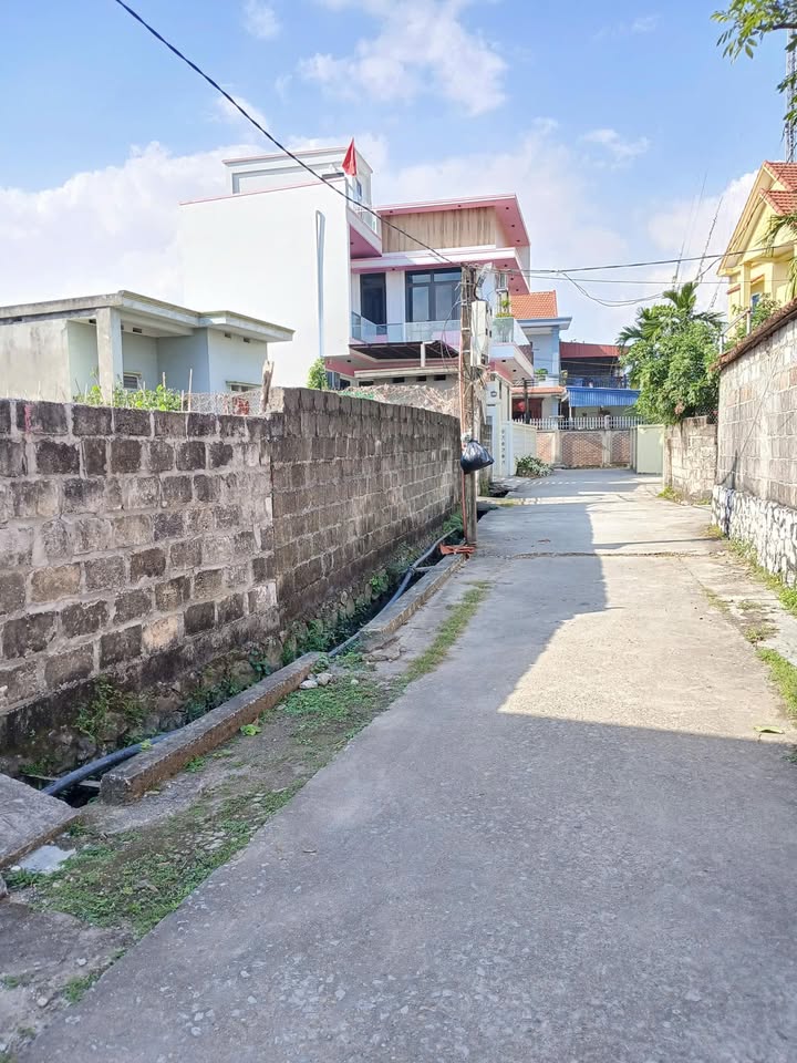 Đất nền TDP Bắc, phường Lưu Kiếm, 102.3m² giá 1.1 tỷ - Cơ hội đầu tư hấp dẫn!