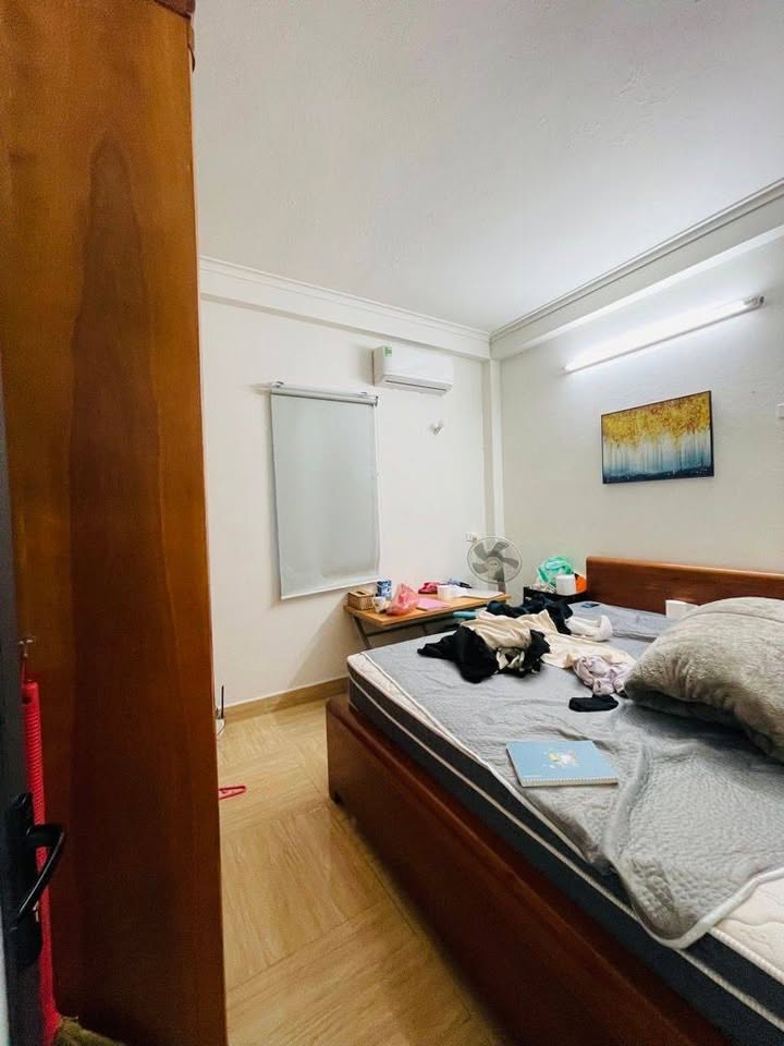 Nhà Định Công Hạ 40m² giá 4.4 tỷ - Chính chủ bán gấp!