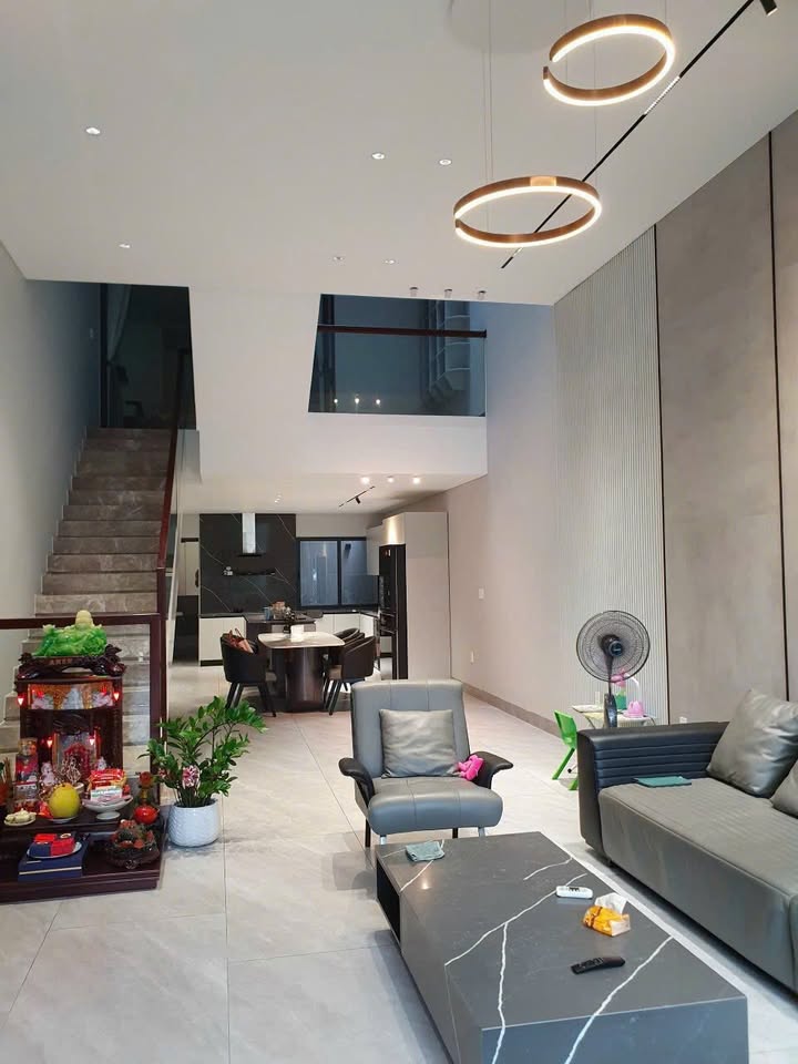 Nhà 4 tầng ICC Quán Mau 102m² - Thiết kế hoàn hảo cho cuộc sống!