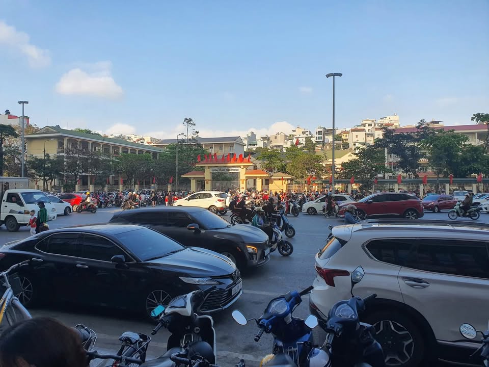 Cho thuê shophouse chân đế Lideco Hạ Long - Kinh doanh thuận lợi, giá thỏa thuận!