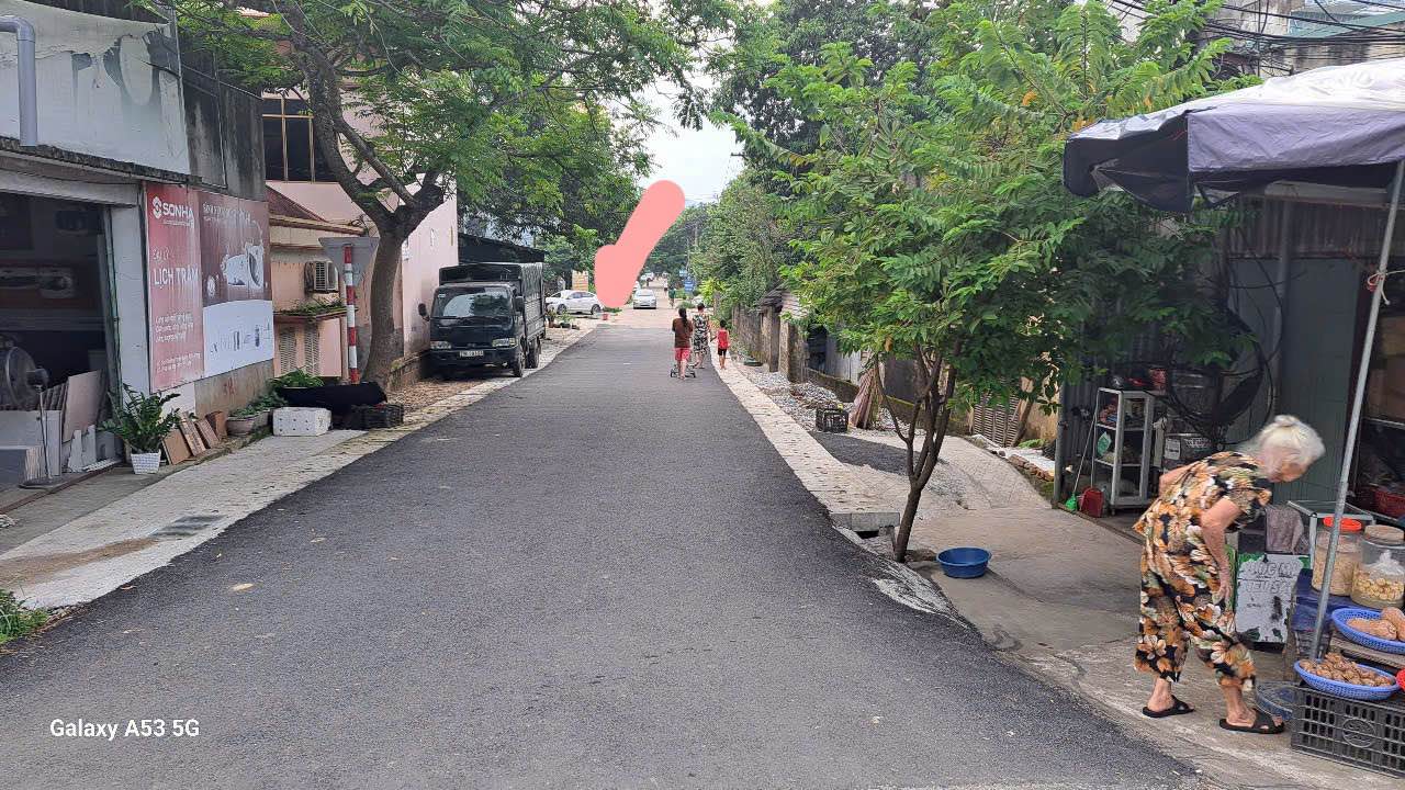 Đất phân lô đối diện Trường THPT Xuân Huy, Tuyên Quang 100m² - Giá chỉ 1.6 tỷ, sổ hồng công chứng ngay!