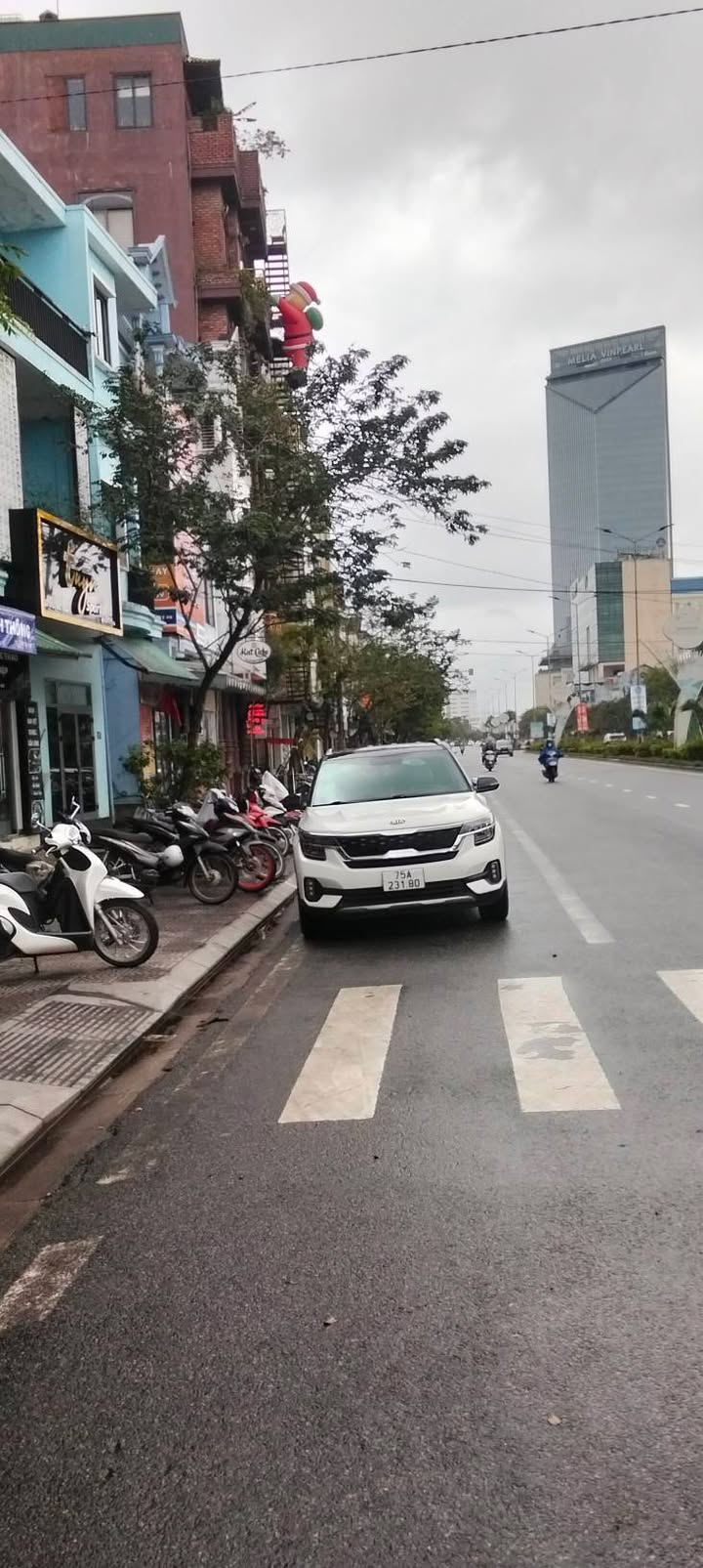 Đất nền Lê Quý Đôn, TP Huế 92m² giá 3.5 tỷ - Vị trí đắc địa, pháp lý rõ ràng!