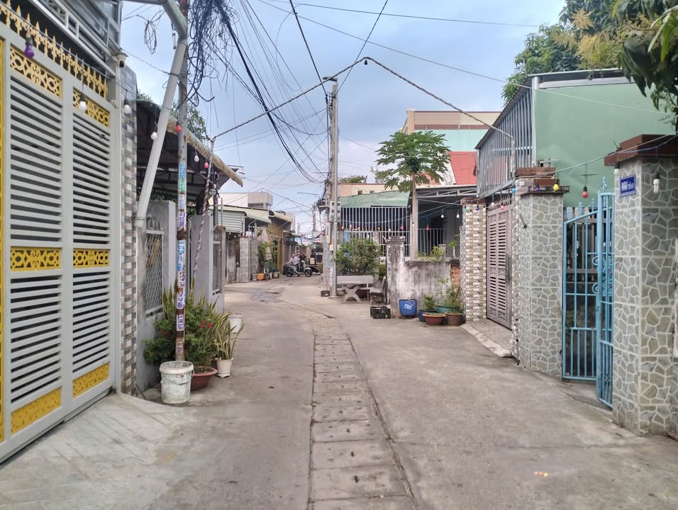 Nhà bán Phước Tỉnh, Long Điền 105m² giá 1.85 tỷ - Sổ hồng chính chủ, gần biển!