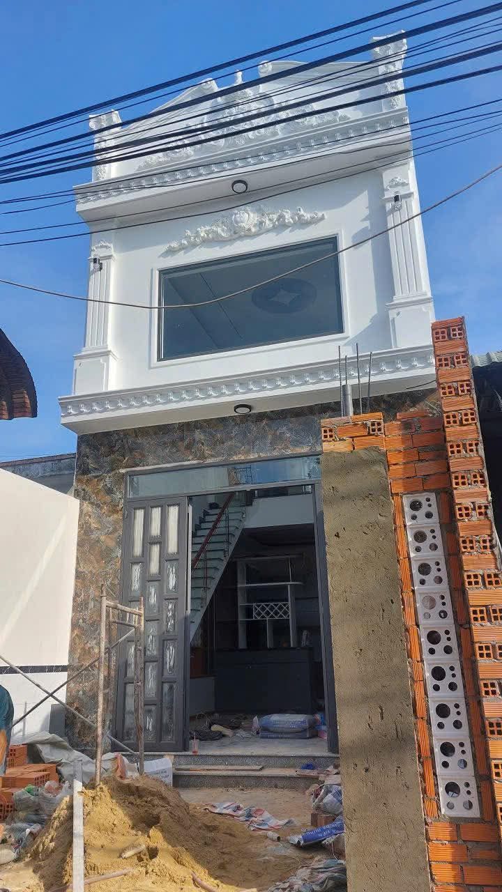 Nhà 1 lầu ấp 5, xã Xuân Thới Thượng 100m² giá 4.55 tỷ - Sổ hồng chính chủ, thương lượng nhẹ!