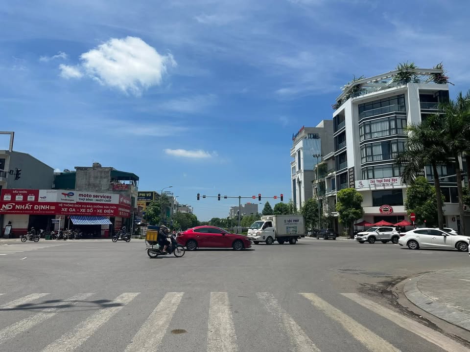 Đất nền kinh doanh đường Âu Cơ, Đông Vệ, 100m² - Cơ hội đầu tư hiếm có!