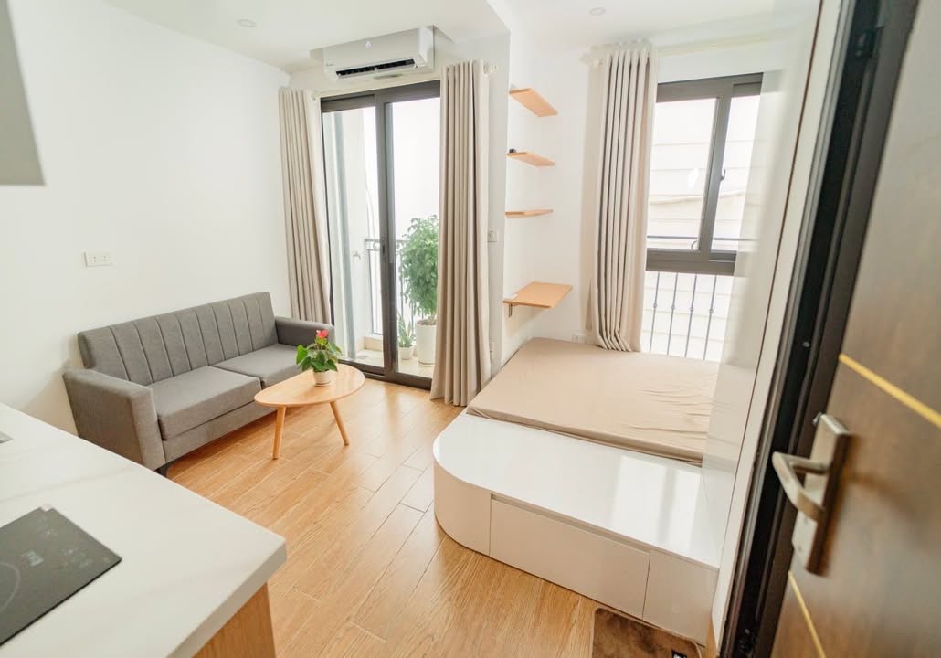 Căn hộ studio cho thuê 34 Hoàng Cầu 25m² - Nội thất đầy đủ, có ban công!