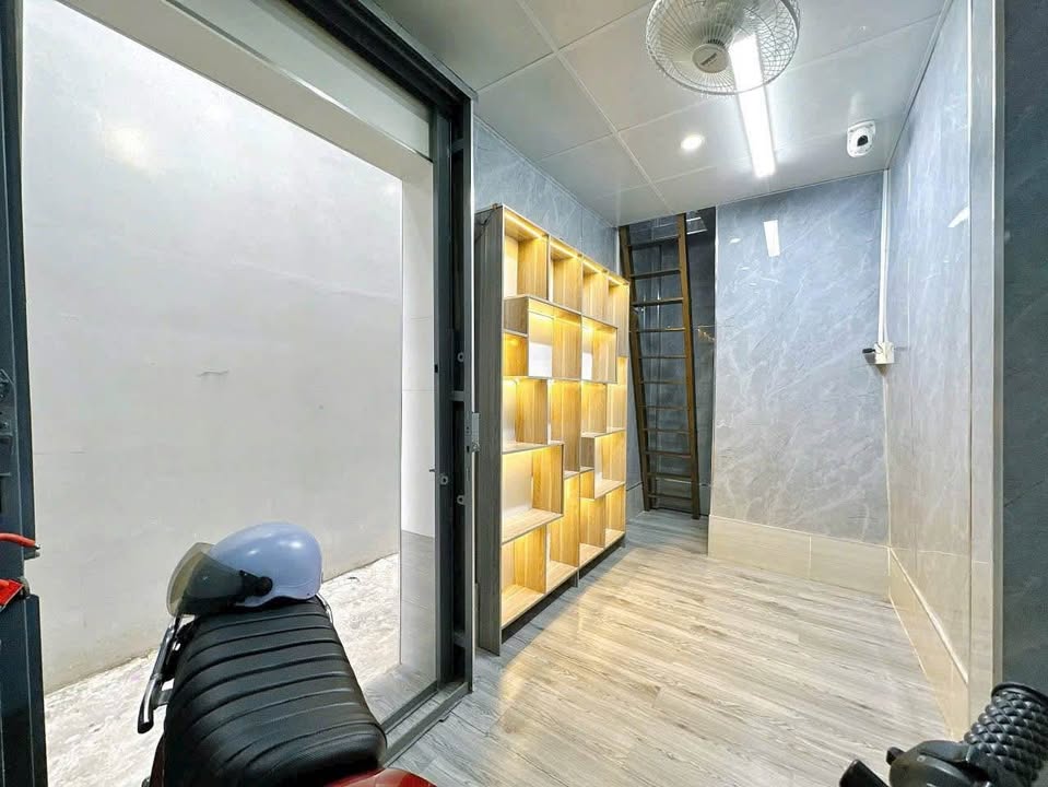 Nhà lầu mini hẻm 31 Phạm Ngũ Lão 10m² giá 650 triệu - Thích hợp lấy hộ khẩu Ninh Kiều!