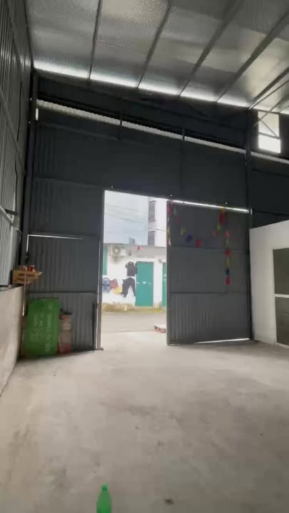 Kho cho thuê Ngõ 6x Đường Do Nha, Tây Mỗ, 240m² giá 10 triệu/tháng - Tiện lợi cho kinh doanh!
