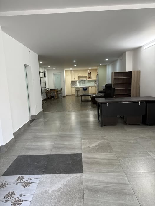 Cho thuê nhà mặt tiền đường Cao Thắng, quận 10, 90m² chỉ 17 triệu/tháng - Kinh doanh tự do!