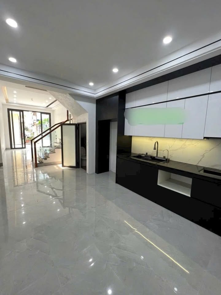 Nhà 4 tầng Kỳ Bá, Thái Bình 45m² giá 3 tỷ - Không thể bỏ lỡ!