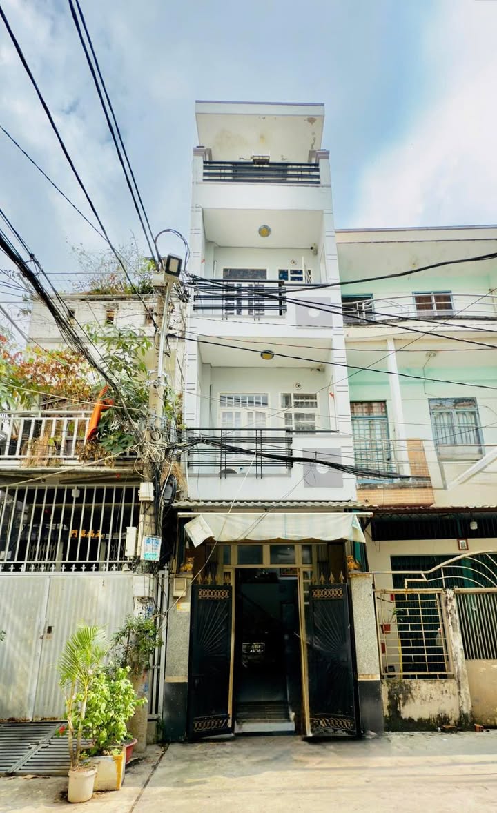 Nhà phố Lò Gốm, P 5, Q 6 - Diện tích 35m², giá 6 tỷ - Vị trí trung tâm an ninh!