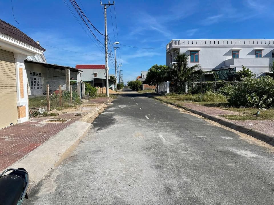 Đất nền Hòa Hiệp Bắc Đông Hòa 200m² giá 2 tỷ - Đầu tư sinh lời ngay!