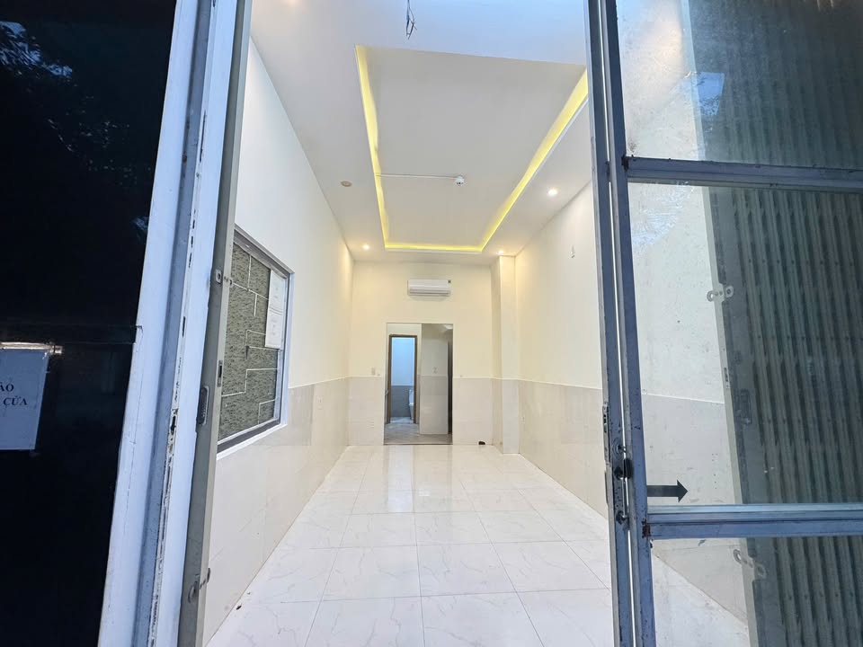 Cho thuê mặt bằng FrontHouse 209 Ỷ Lan Nguyên Phi, Hải Châu - Thích hợp cho kinh doanh hiệu thuốc, spa, mỹ phẩm!