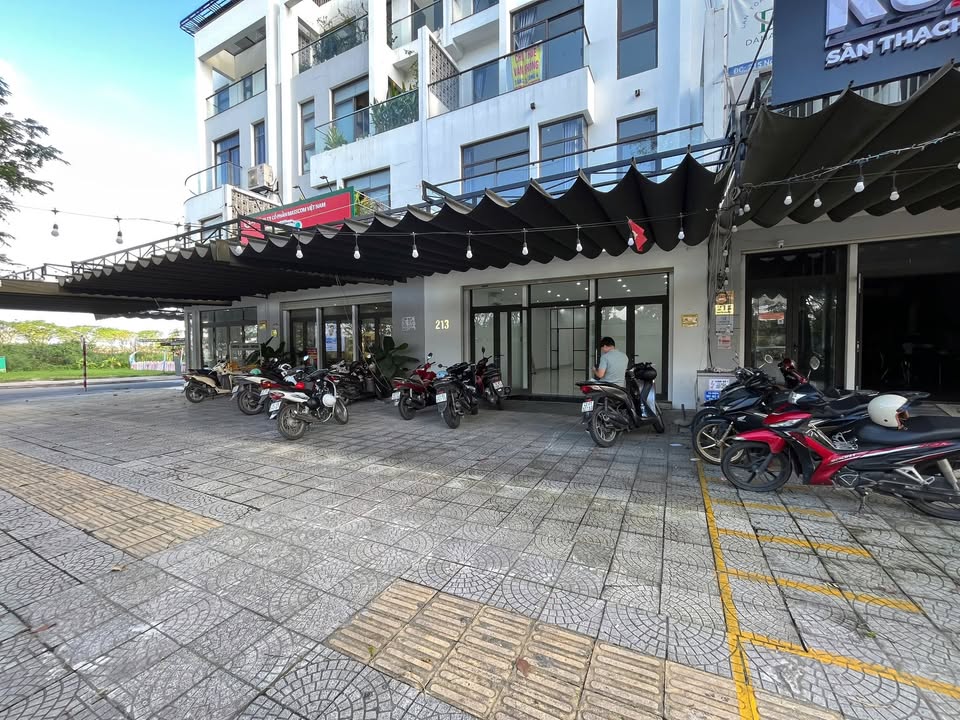 Văn phòng cho thuê tại đường Nguyễn Sinh Sắc, Liên Chiểu 40m² chỉ 6 triệu/tháng - Chính chủ, đầy đủ tiện nghi!