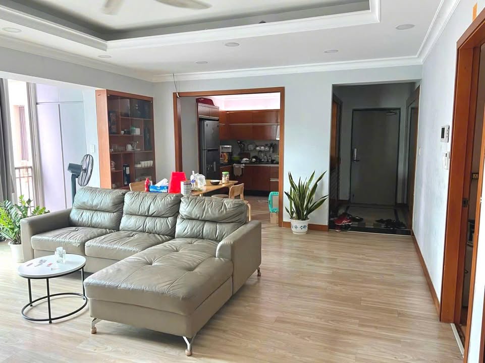 Căn hộ cho thuê Cantavil An Phú Thủ Đức 120m² giá 23.7 triệu - Full nội thất sang trọng!