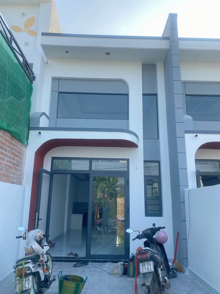 Nhà riêng Phú Sơn, Trảng Bom 108m² giá 1.6 tỷ - Sổ đỏ chính chủ, thuận tiện vào ở ngay!