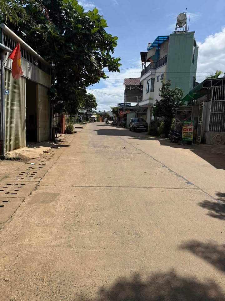 Đất thổ cư 240m² tại Khánh Xuân - Giá chỉ 1.85 tỷ, có thể tách lô!