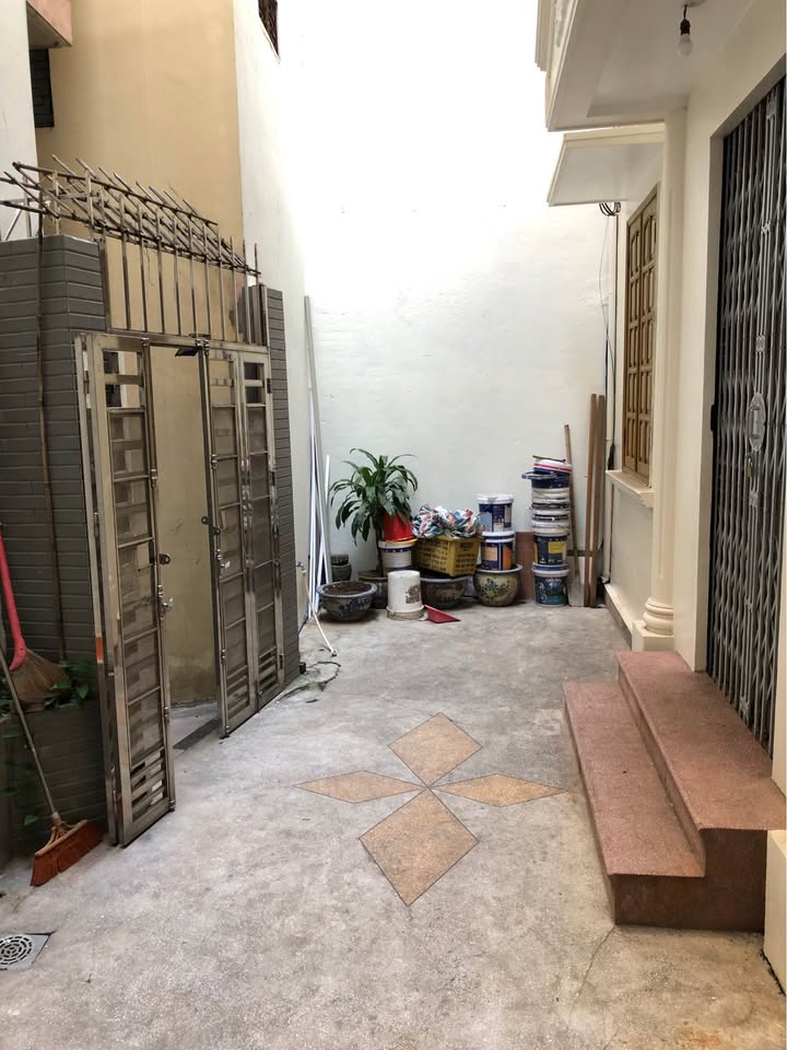 Nhà 3 tầng đường Nguyễn Đức Cảnh, Hải Phòng 90m² giá 6.5 triệu - Kinh doanh nhỏ thuận tiện!