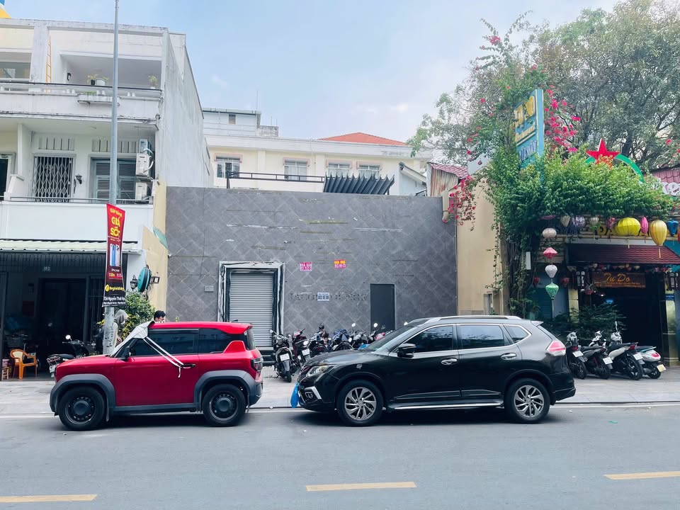 Cho thuê nhà mặt tiền 195 Cô Bắc, Quận 1, 242m² - Kinh doanh thuận lợi!