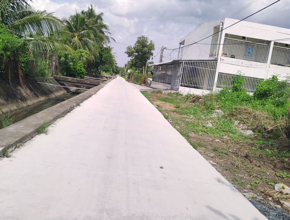 Đất Phú Tân Bến Tre 133m² giá 1.45 tỷ - Sổ đỏ chính chủ, thổ cư 100%!