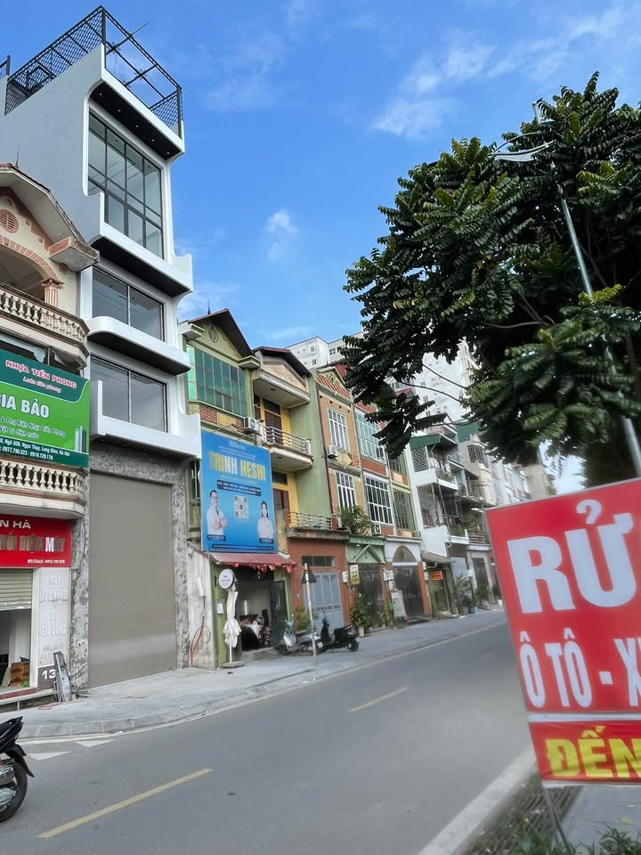 Nhà 8 tầng Ngọc Thụy, 45m² - Đối diện Khai Sơn, ô tô tránh