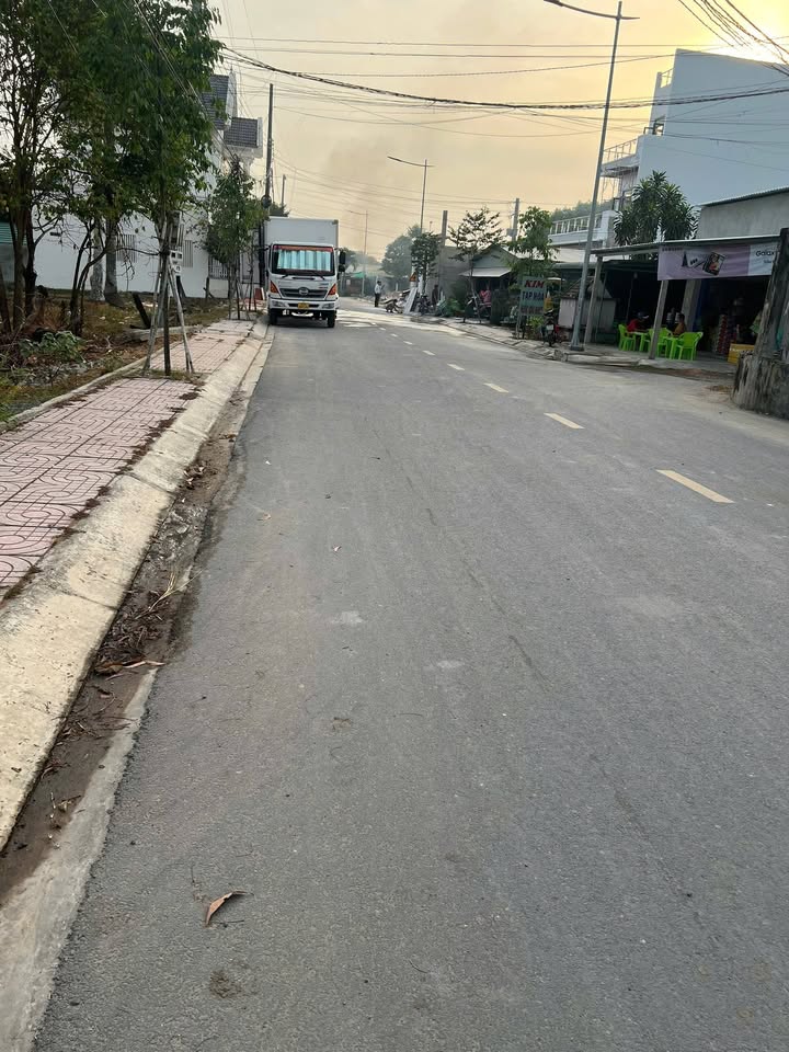 Đất nền Hậu Nghĩa, Đức Hòa, Long An 109.24m² giá 2.6 tỷ - Địa điểm kinh doanh lý tưởng!