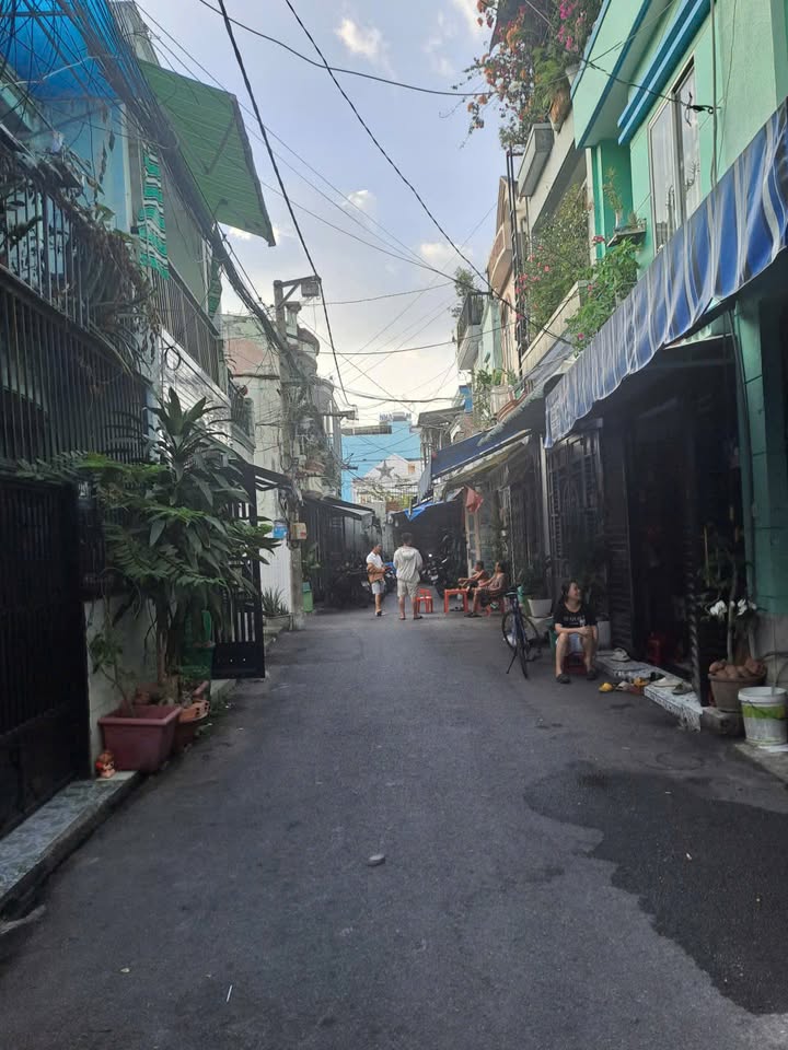 Nhà riêng HXT Cây Trâm, Gò Vấp 56m² giá 5.4 tỷ - Sẵn sàng vào ở!