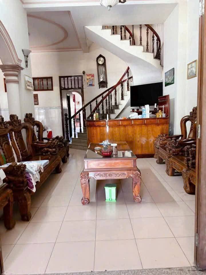 Nhà nghỉ cho thuê mặt tiền đường Thủ Khoa Huân Phan Thiết 200m² - Cơ hội kinh doanh tuyệt vời!