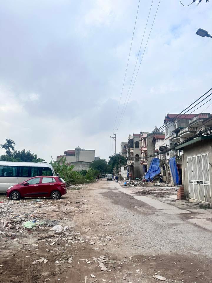 Đất đẹp Yên Viên Gia Lâm 60m² giá 6 tỷ - Sổ hồng chính chủ, ô tô vào tận nơi!