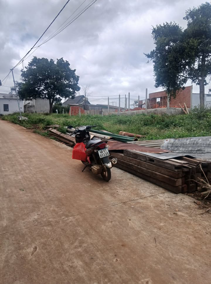 Đất nền Đức Mạnh Đắk Mil 300m² chỉ 3 tỷ - Đất bằng đẹp, dân cư đông đúc!