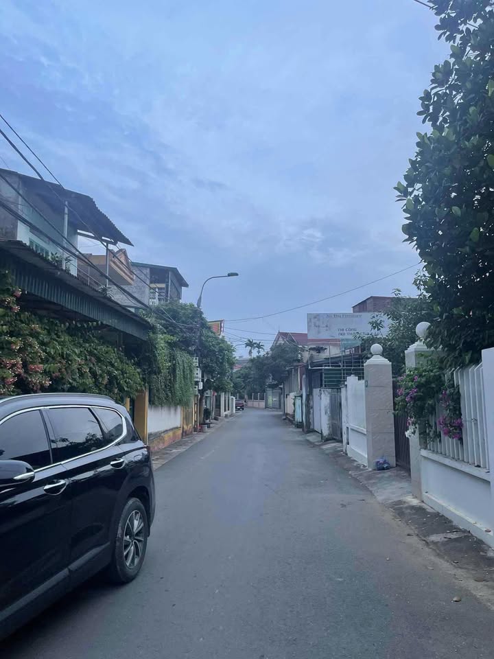 Nhà 2 tầng kiên cố tại An Tường, Tuyên Quang 150m² giá 2 tỷ - Dân trí cao, không ngập lụt!